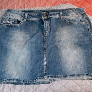 Vigoss Fit Skirt Size 20